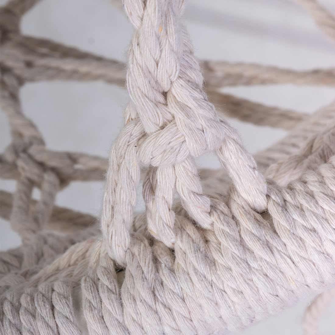 OUTLIV. Hängesessel Boho, aus Stahl Rope, Wasserabweisend, Freihängend, für Erwachsene und Kinder, Ø45cm, 63x80x45cm, Belastbarkeit 110kg, Beige