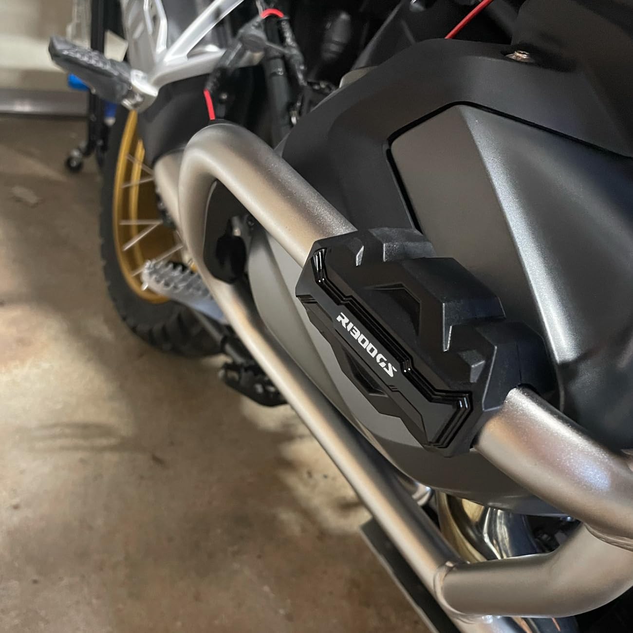 Per R1300GS R 1300 GS R1300 GS 2023 2024 GS ADVENTURE Protezione Paraurti Motore per Moto Blocco Protezione Decorativo (Nero)