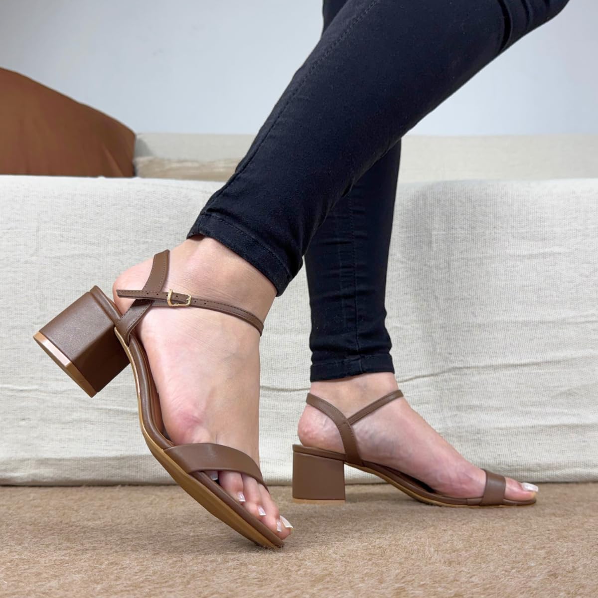 VIZZANO Sandália Feminina Salto Quadrado Glitter Ouro 34 Rosado 6291.900 em promoção! Veja a oferta e mais achadinhos de Sandálias 3 Hoje é o melhor dia para comprar VIZZANO Sandália Feminina Salto Quadrado Glitter Ouro 34 Rosado 6291.900 com aquele preço maroto! Promoção! Aproveite a oferta! 3