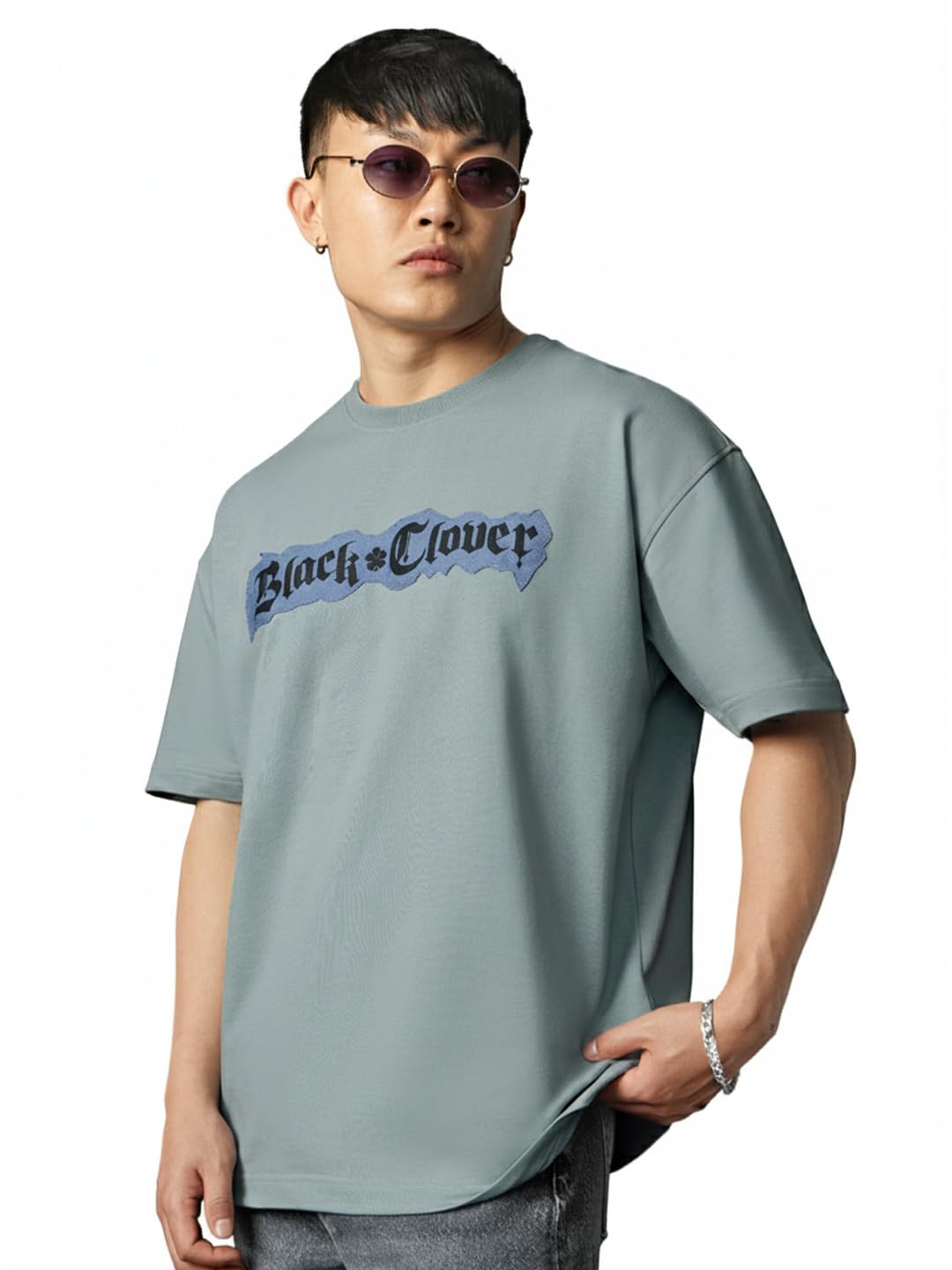 The Souled Store Black Clover Bulls T-Shirt für Herren und Jungen, Rundhalsausschnitt, grüner Grafikdruck, Anime, lässig, leicht, schulterfrei, große Baumwolle, Streetwear