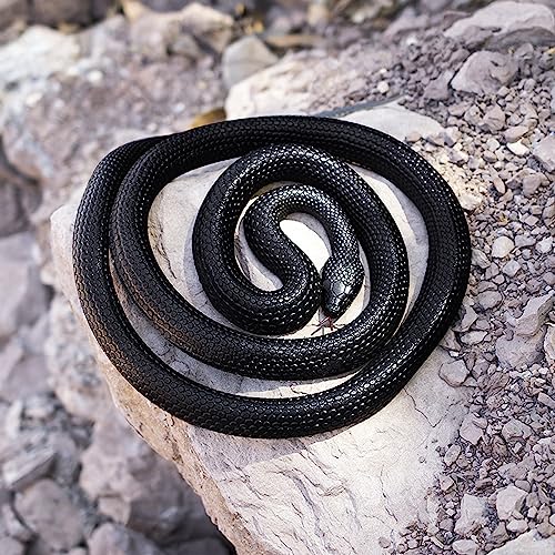 Simulazione serpente giocattolo bambola pitone
