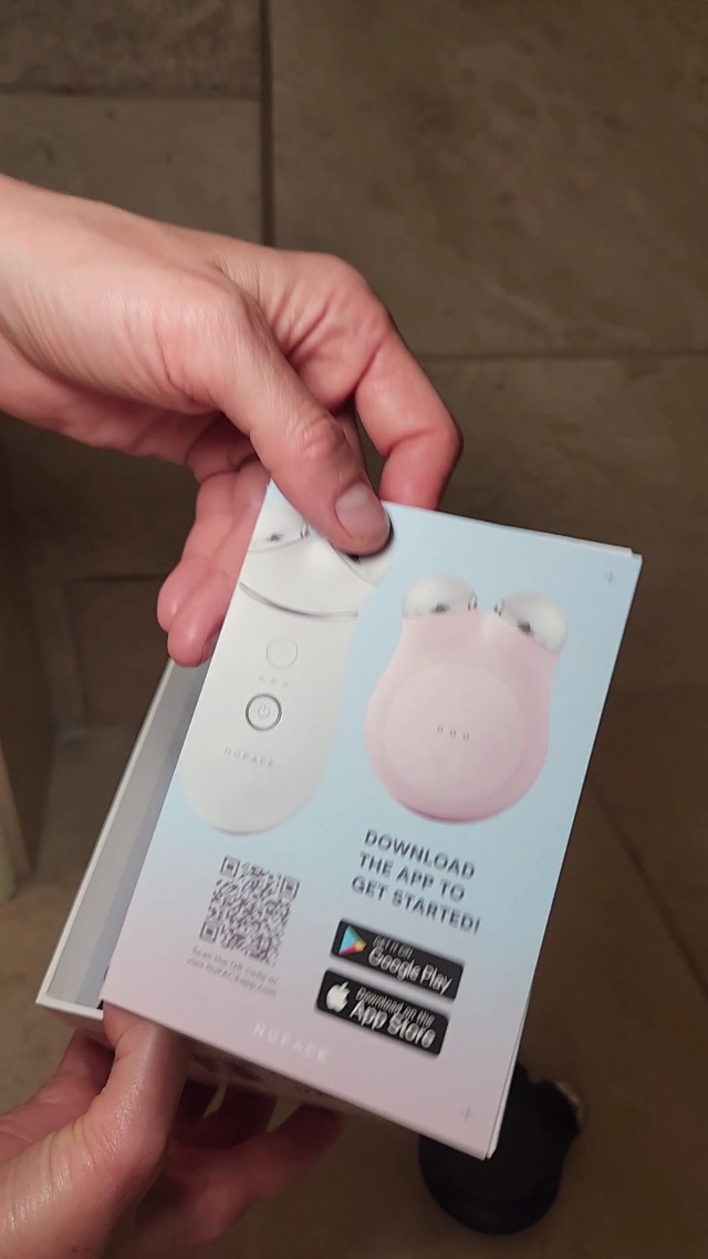 Watch Unboxing NUFACE Mini Starter kit on Amazon Live
