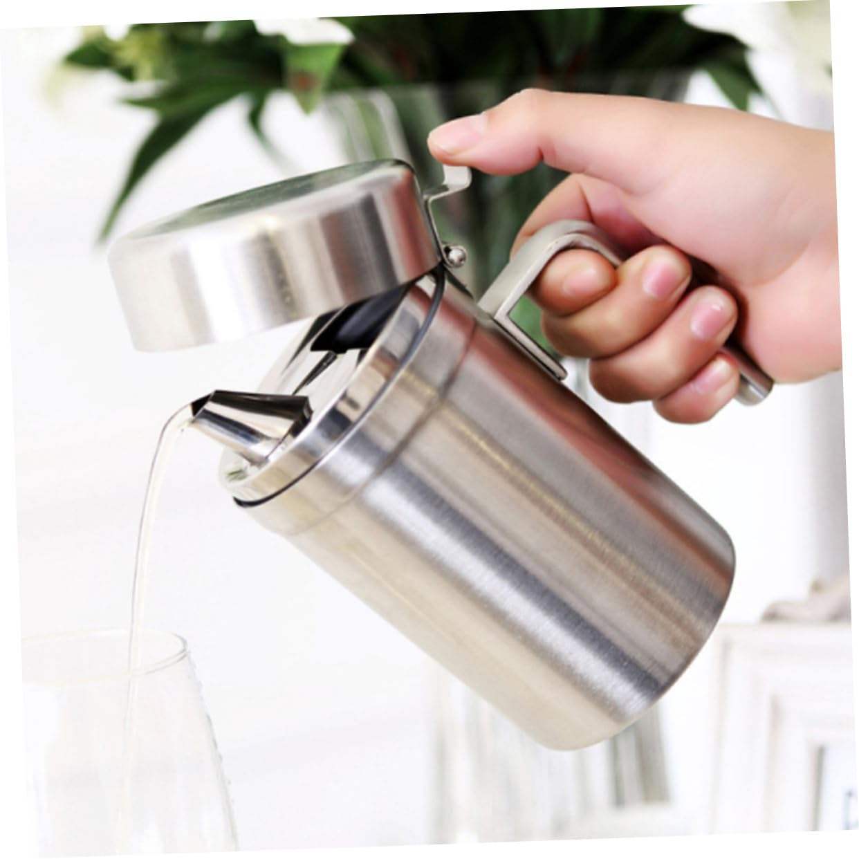 IMIKEYA 550ml Edelstahl Ölkanne Auslaufsicherer Ölspender Mit Deckel Für Küche Ölbehälter Für Olivenö Und Essig Praktische Küchenutensilien Aus 304 Edelstahl