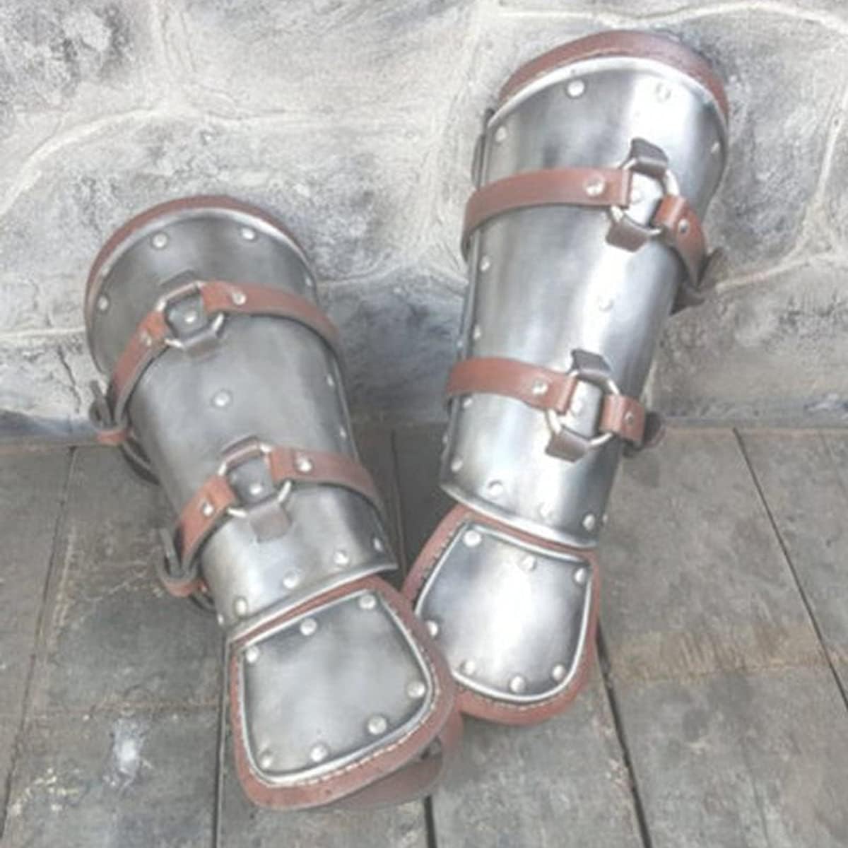 Protège-Bras en Simili Cuir – Brassards de Style Armure médiévale en métal – Brassard de Combat Viking Vambraces rétro réglable avec Boucle pour Costume de Cosplay, Argent