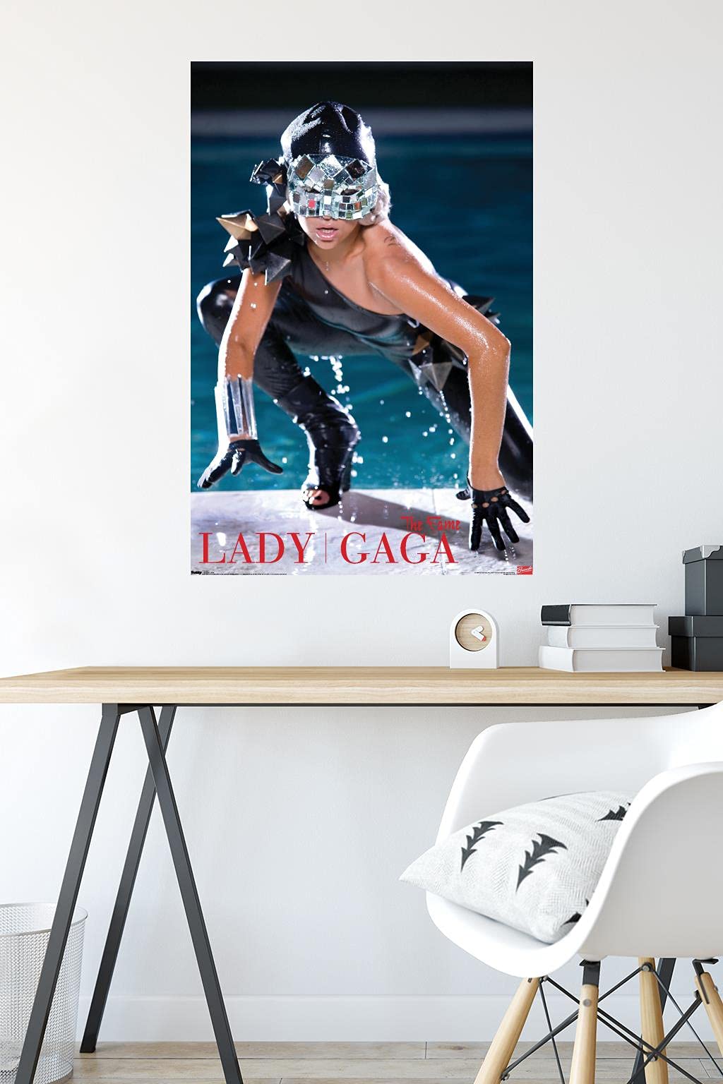 LADY GAGA Sサイズ タンクトップ & VIP席Sticker Set Amazon.com: Trends International Lady Gaga - Pool Wall Poster