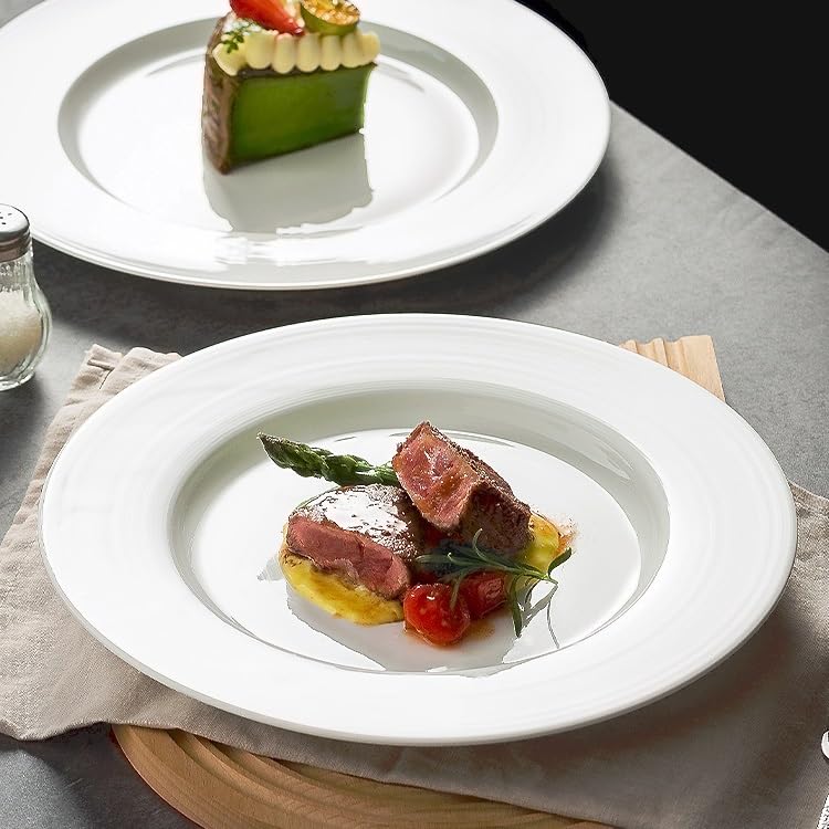 Talerze obiadowe naczynia do serwowania steków, naczynia do gotowania domowego, talerz do makaronu, biały talerz ceramiczny, zachodnie jedzenie, deser, ciasto salaterka kuchenna