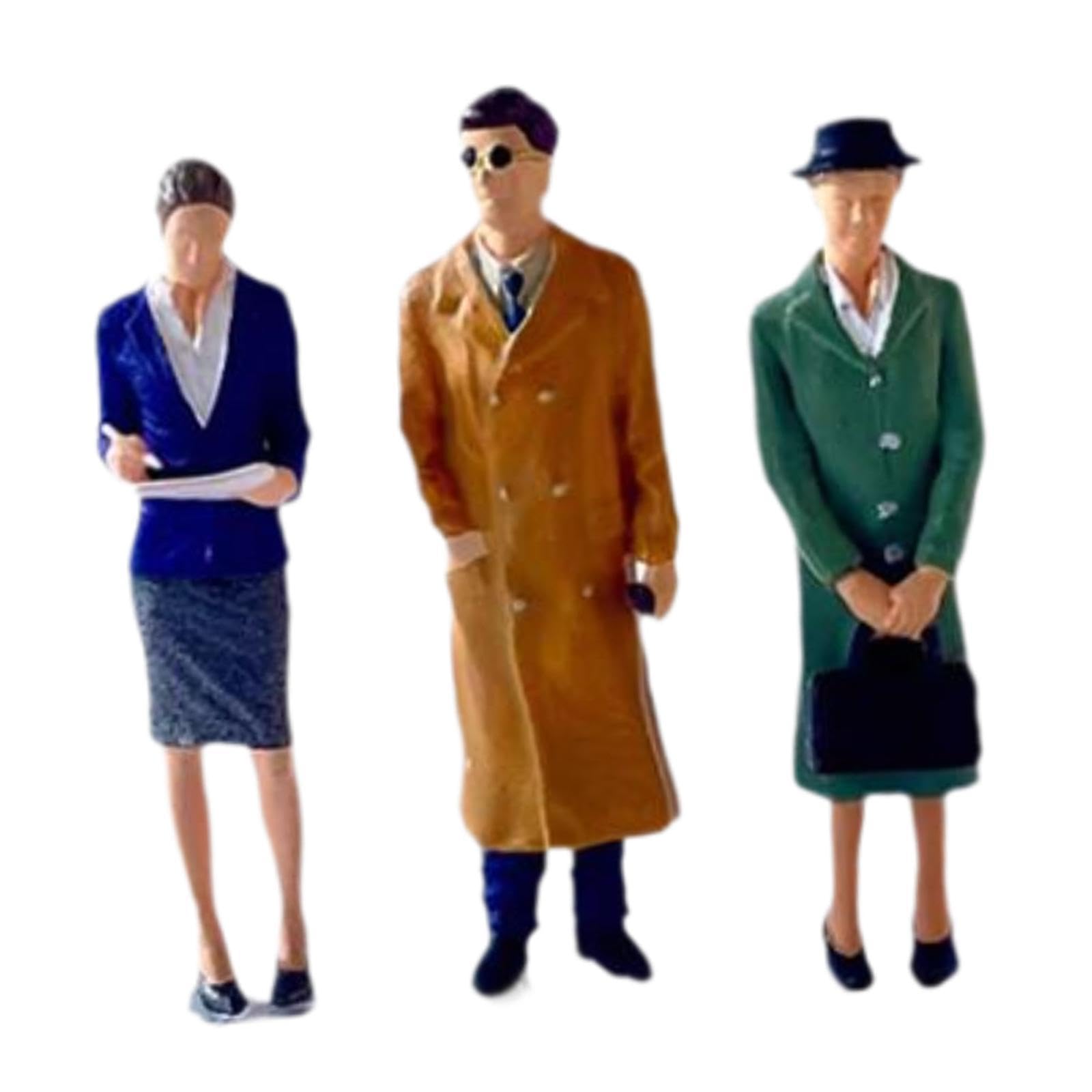 kowaku 3 Pieces 1:64 Hand Painted People Figures Resin Miniature Diorama Figures Crafts for Micro Landscapes Diorama Decor Layout