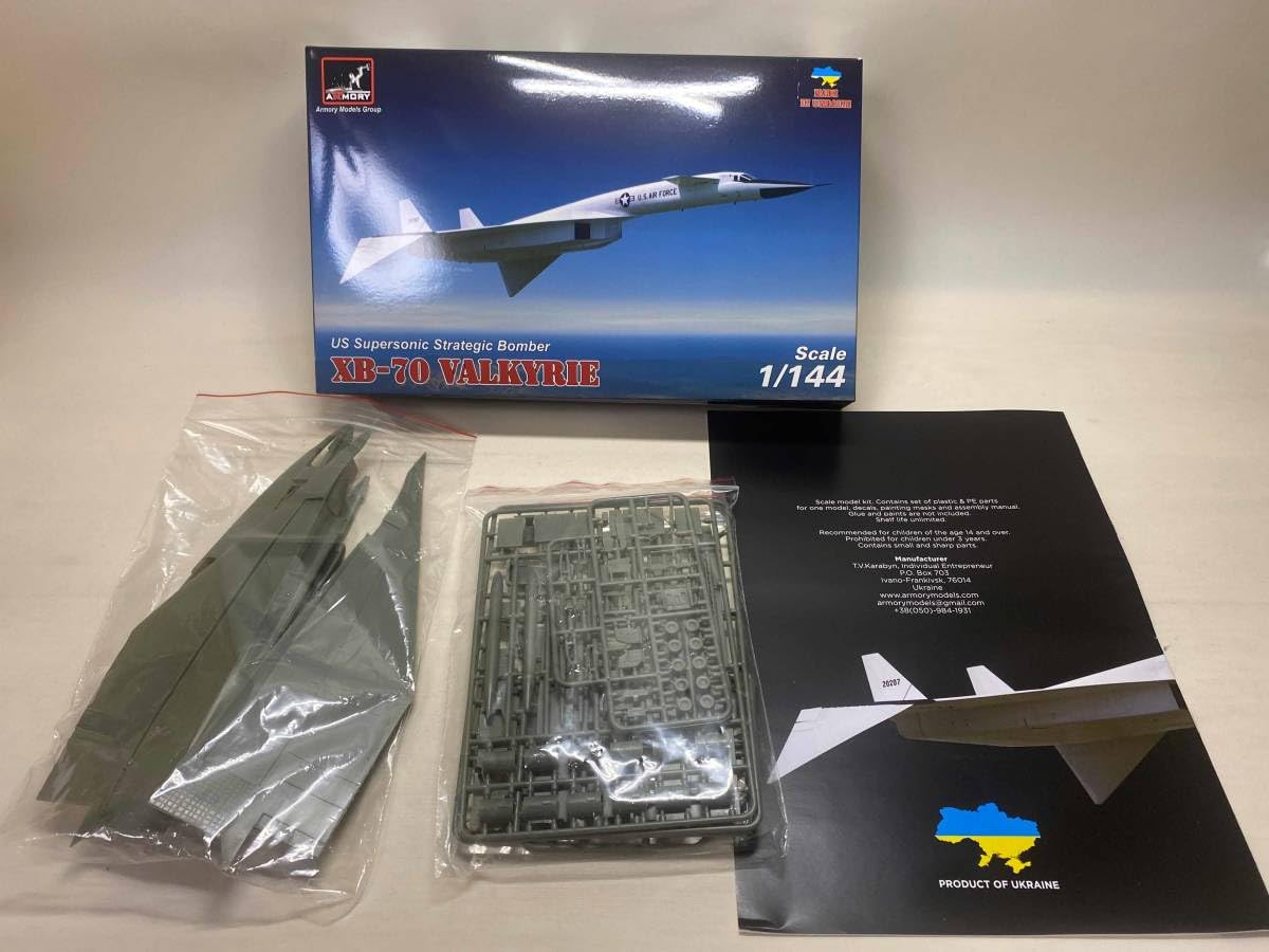 【送料込み】プラモデル XB-70 ヴァルキリー 1/72スケール itl551282-172-italeri-xb-70a-1