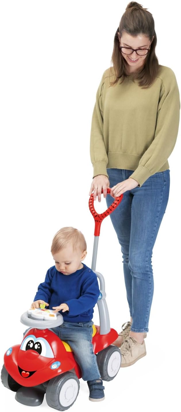 Parent pushing child in Chicco Billy Quattro Push-and-Go mode