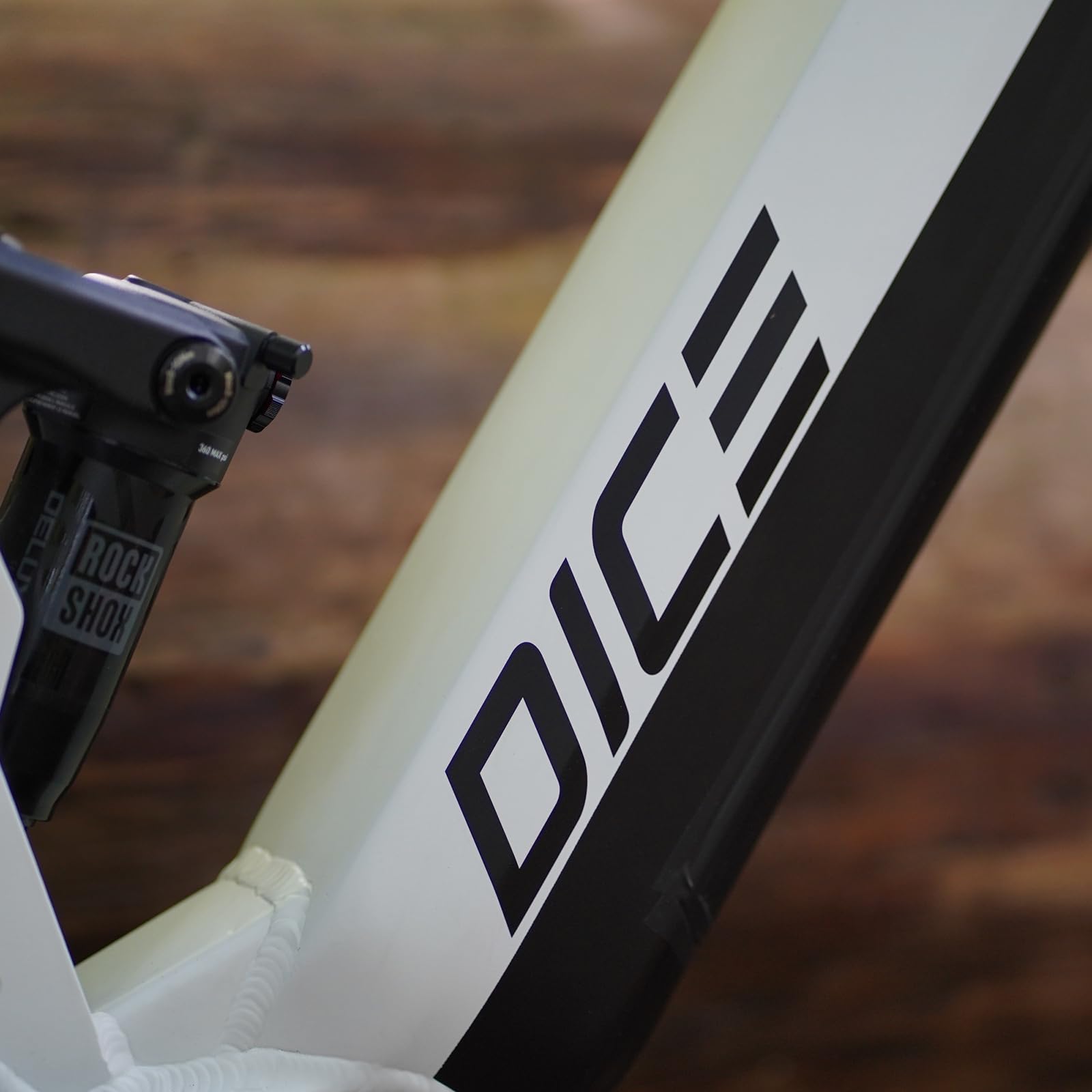 Prophete Dice 5.0 E-MTB E-Bike Fully 27,5 Zoll - 720Wh - Integrierter Akku - Mittelmotor AEG - 12-Gang Kettenschaltung - HDY. Scheibenbremse - Rahmenhöhe 48 cm