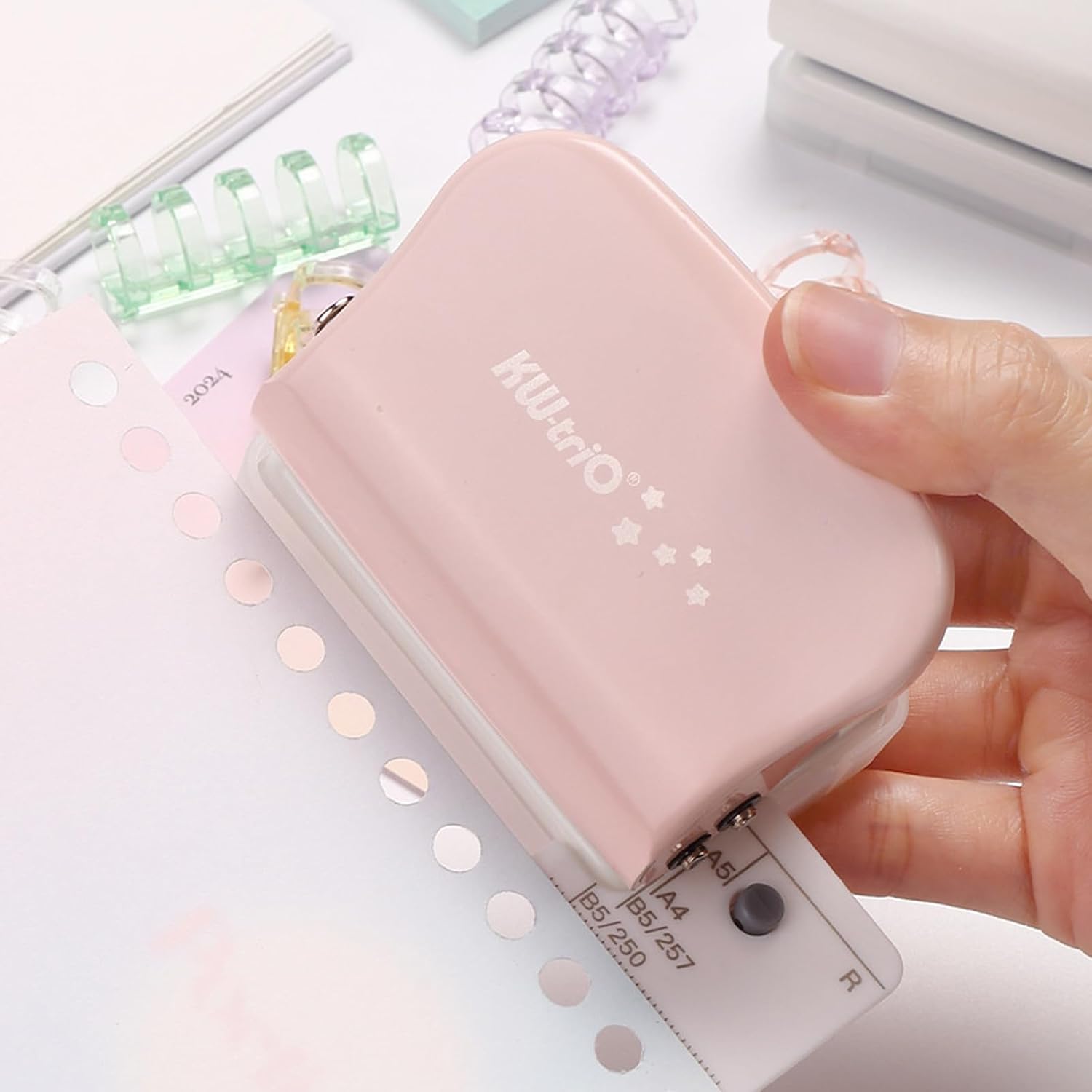 Adjustable 5-Hole Punch with Positioning Mark, Portable Metal 5 Hole Puncher, 8 Sheet Capacity, Paper Puncher Binding Hole Punch for Planner, A4-30 Holes, A5-20 Holes, B5 26 Holes, Refill Pages