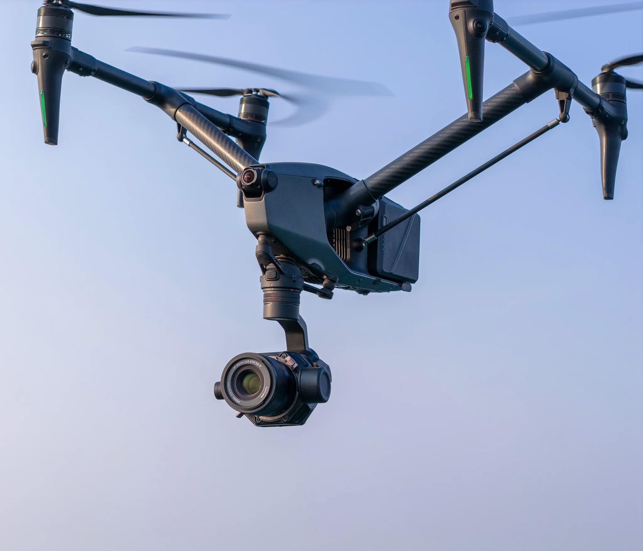 VILTROX AF 90mm F3.5 DL Objetivo con Enfoque Automático, fotograma Completo, teleobjetivo Medio, claridad 8K, Compatible con cámaras aéreas dji Inspire 3, Ronin 4D y Zenmuse X9-8K Air Gimbal