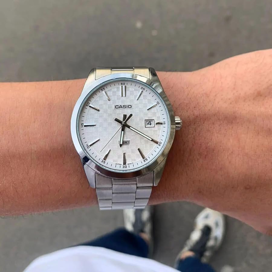 Amazon.com: Casio Men Watch Analog Date Display White Dial Stainless Steel Band MTP-VD03D-7AUDF, Silver, Bracelet : Clothing, Shoes & Jewelry
