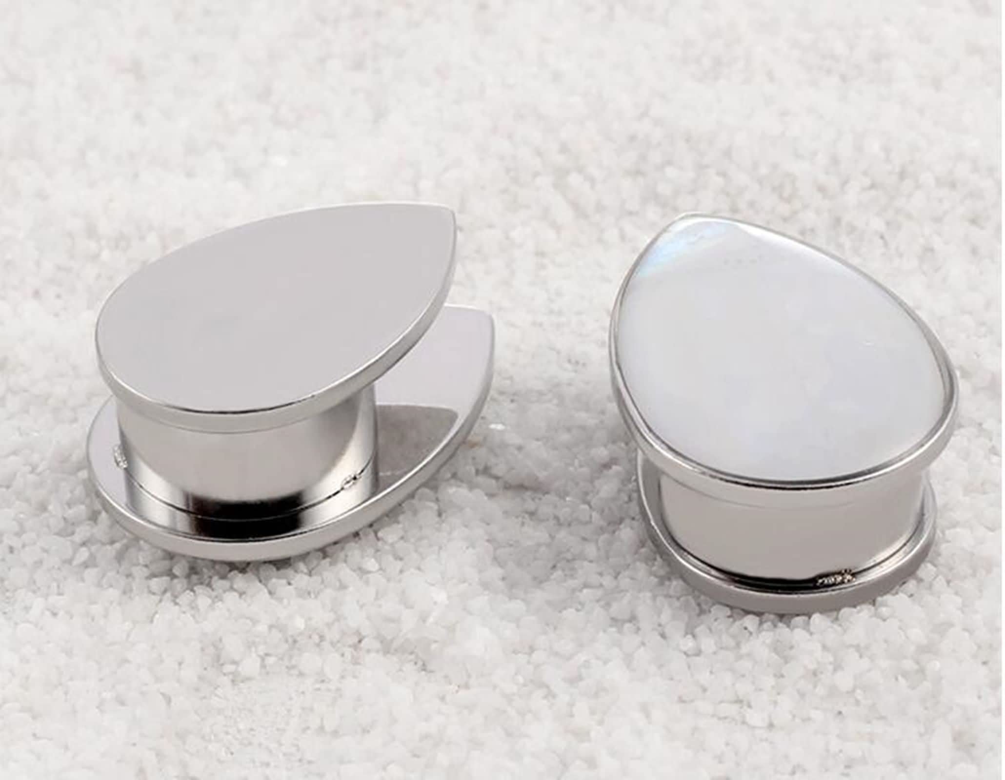 Daesar Ohr Tunnel Piercing Edelstahl, Plugs 6-25MM Silber Tropfen mit Weiß Muschel Tunnel Ohrringe Ohr Expander Set