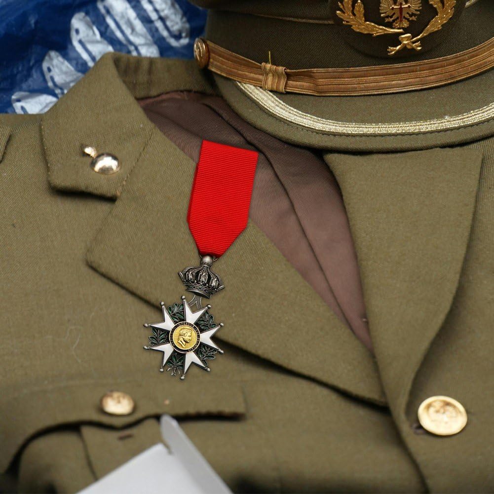 Insignes Militaires, Médaille Honorifique des Hauts Chevaliers De L'ordre Royal De L'empereur, Légion d'honneur, Plus Haute Distinction Militaire Française - 2