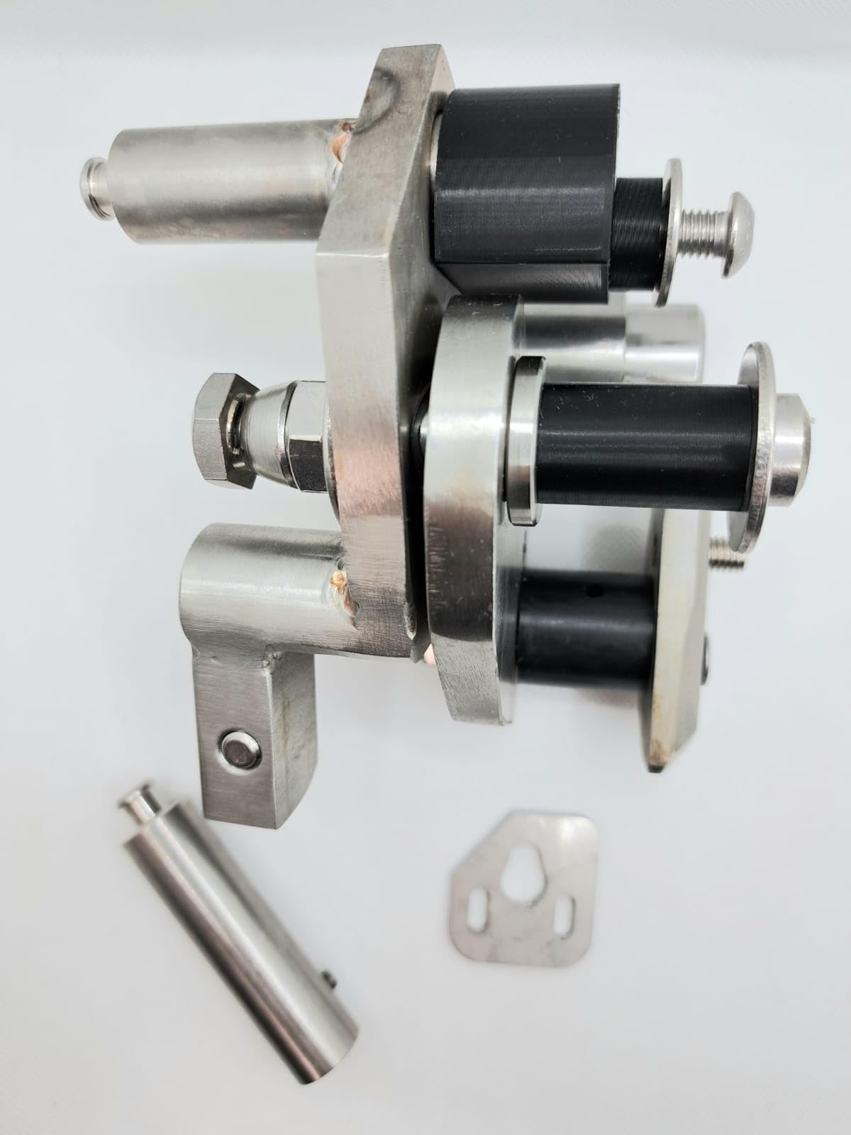 BLOCK BRAKE - ANTIFURTO MECCANICO BLOCCA CAVALLETTO CENTRALE PER MOTO BMW R 1200-1250 GS E VERSIONE ADVENTURE IN ACCIAIO INOX E CHIAVE CODIFICATA.
