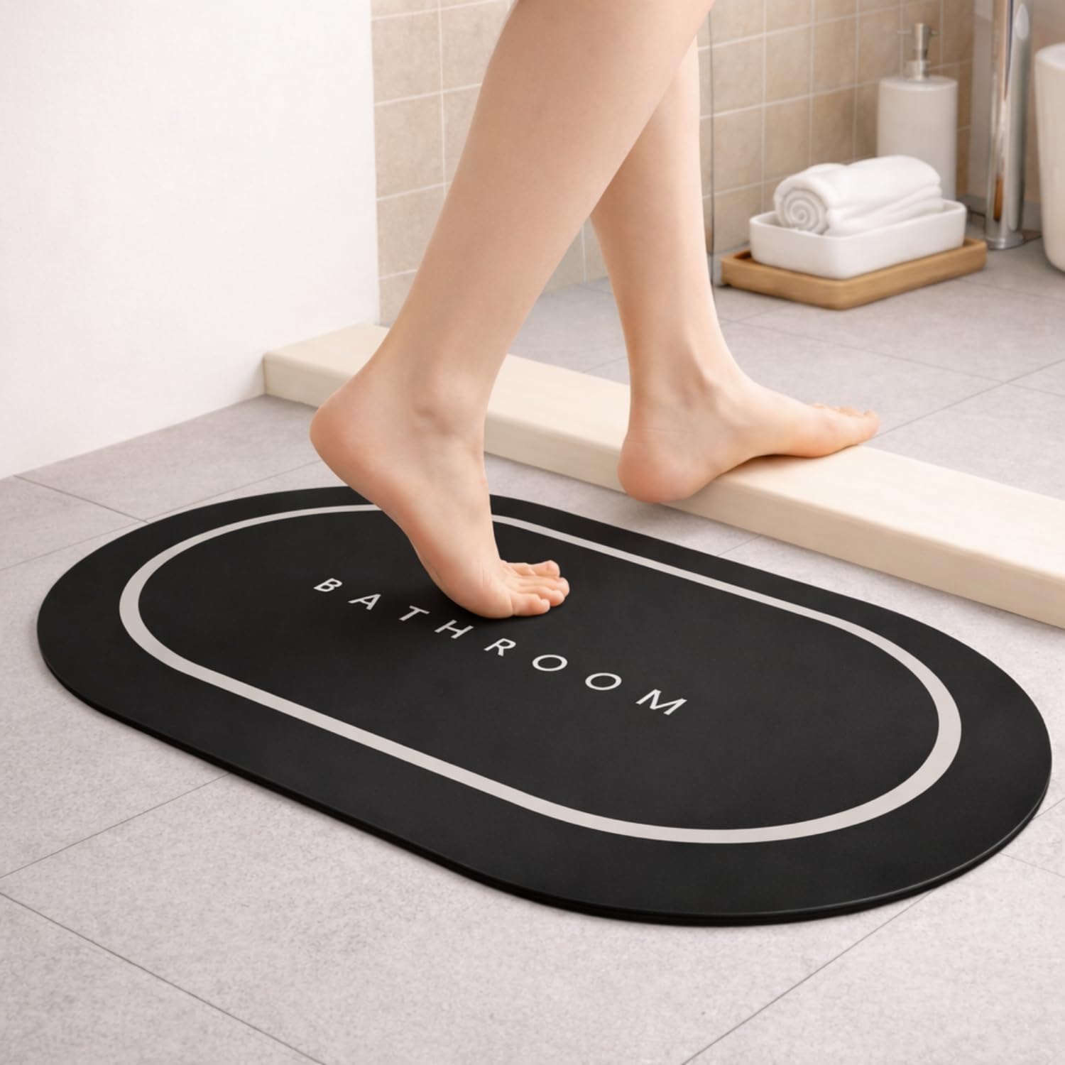 VERVENIX Pack of 1 Quick Dry Soft Bathroom Mat | Super Absorbent Velvet Bath Mat with Anti-Skid Rubber Backing | Water Absorbing Doormat for Bathroom, Kitchen & Home (Black)