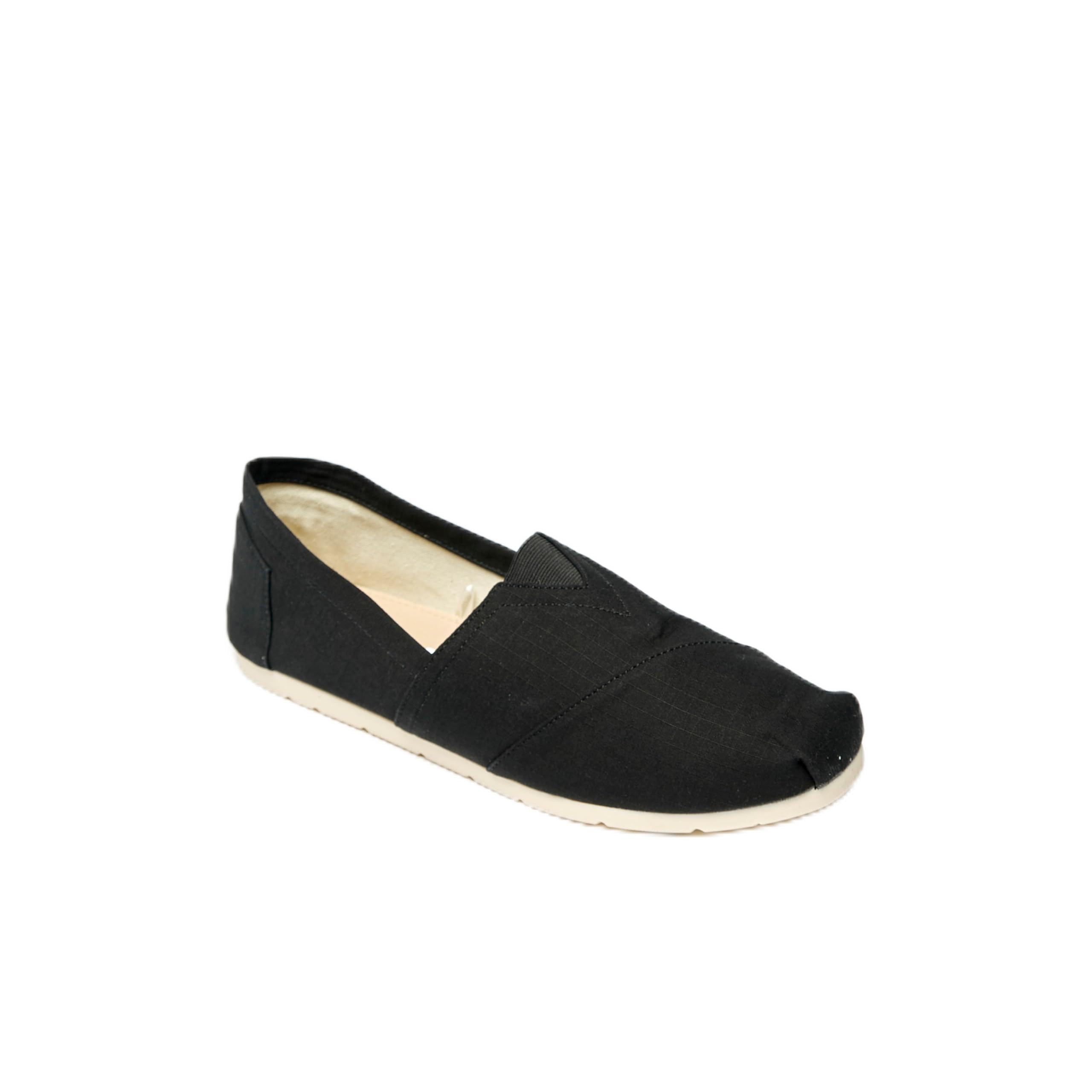 LblMen Solid Slip-On Loafers With Gusset Detail