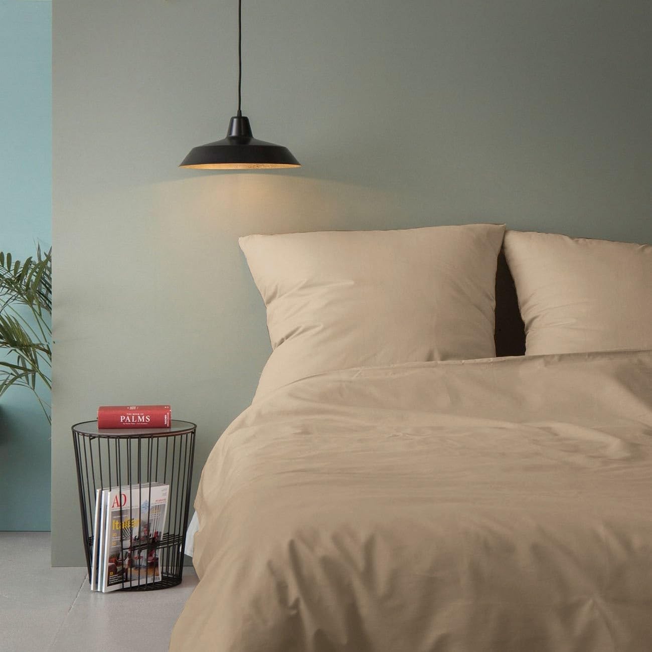 Parure de lit double beige en coton lavable pour un lit impeccable