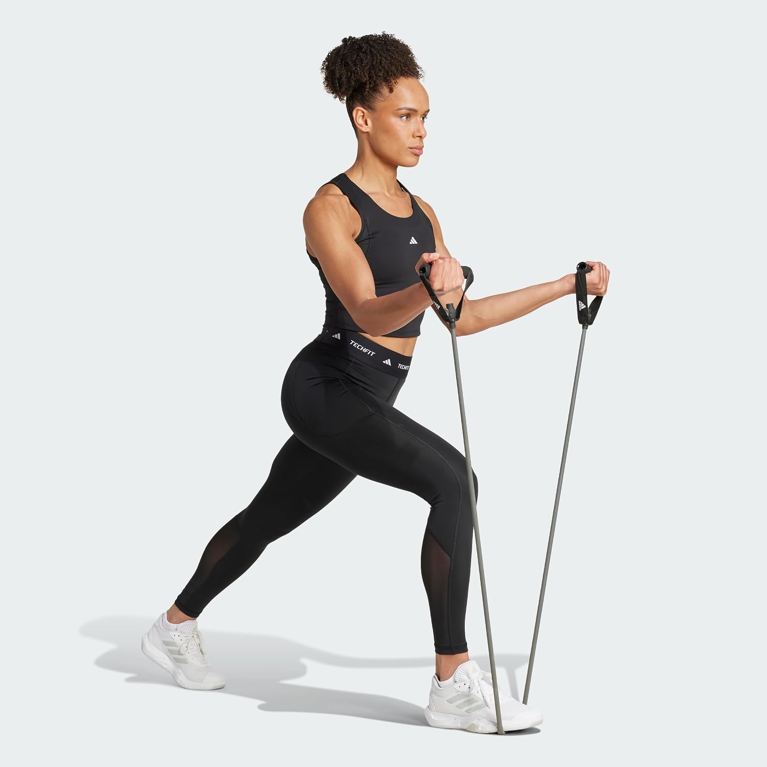 adidas Женская укороченная тренировочная майка TECHFIT, ЧЕРНАЯ, S