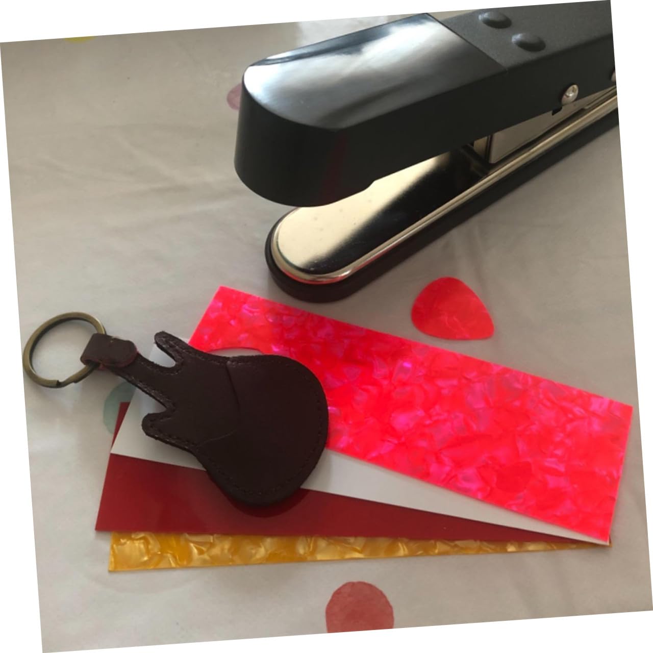 Gitarrenplektrum Stanzer Mit Feder Selbstgemacht Cutter Für Abs Zelluloid Gitarrenwerkzeug Für Gitarre Bass Und Ukulele Satz Zum Selbermachen