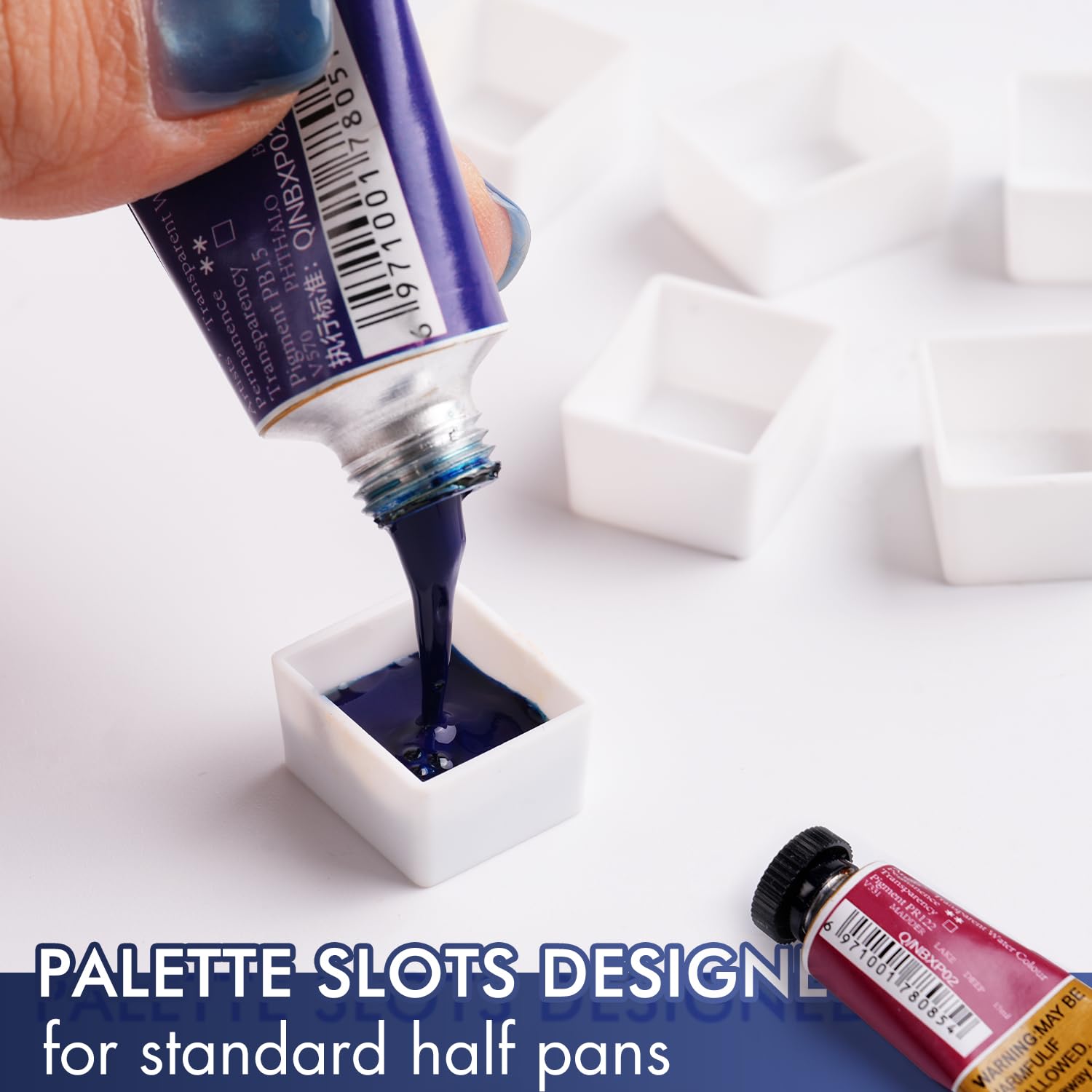Fuumuui Palette Aquarelle de Voyage Vide, Boîte Aquarelle Pliable avec 24 Demi-Godets et Pinceau de Voyage, Palette Portable sans Peinture pour Aquarelle en Plein Air, Croquis et Déplacements