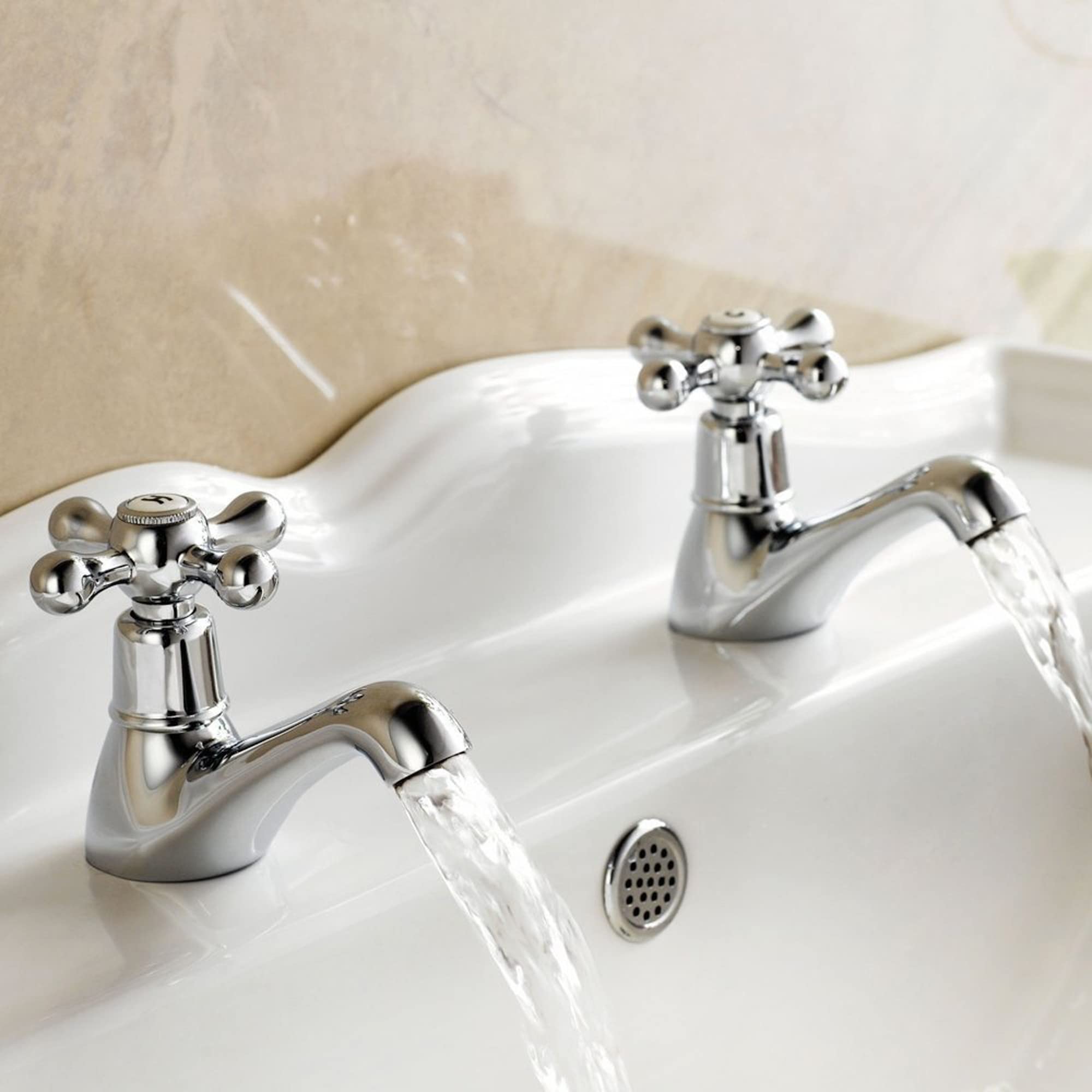 ENKI, BT8606, par de grifos gemelos para pila estilo victoriano cromado BEAUMONT | Latón macizo, fácil instalación, accesorios incluidos, par frío y caliente, grifos dobles, lavabo de baño