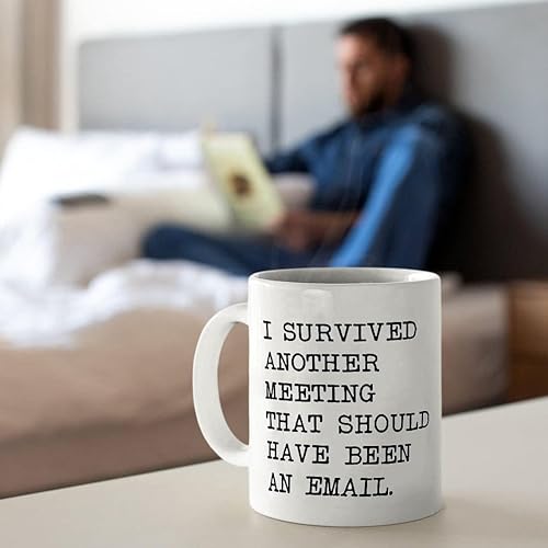Miniatura 7 de Divertido paquete de 2 tazas de café de cerámica con texto en inglés «I survived other meeting that should have been an email email El mejor regalo