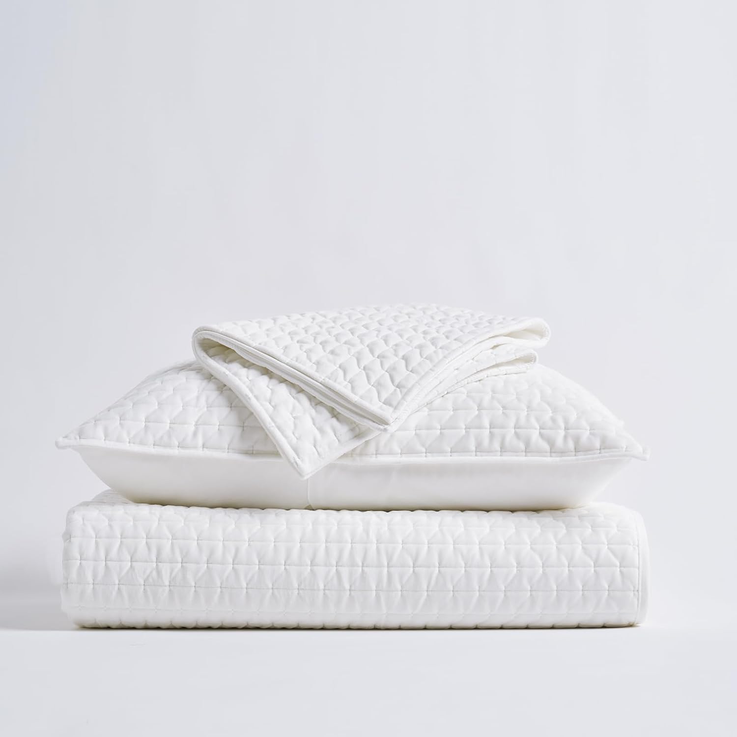 EVERGRACE Luxury Velvet Quilt Set Queen Size 3 Piece, Soft Cross-Stitch Velvet Comforter Set with Pillow Shams, Lightweight Coverlet Bedspread for All Seasons, Bright White - Image 9