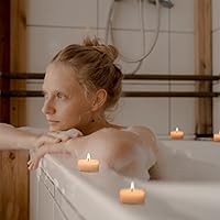 Vista 7 de Homelights Tea Lights Candles, Giant 100,200,300 Bulk Packs, 4-4.5 Hrs White Unscented European Smokeless Clear Cup Tea Lights for Shabbat