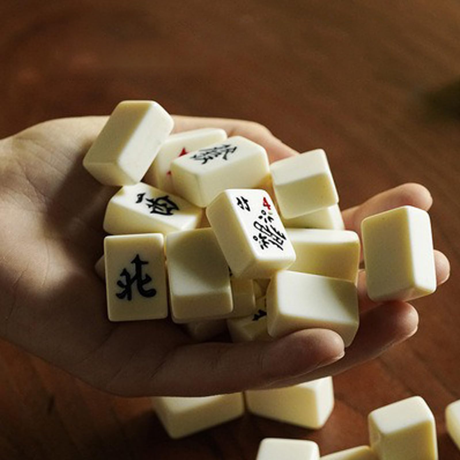 Mahjong - Mini Zestaw Tradycyjnej Chińskiej Gry Planszowej z 144 Kamieniami, Przenośny