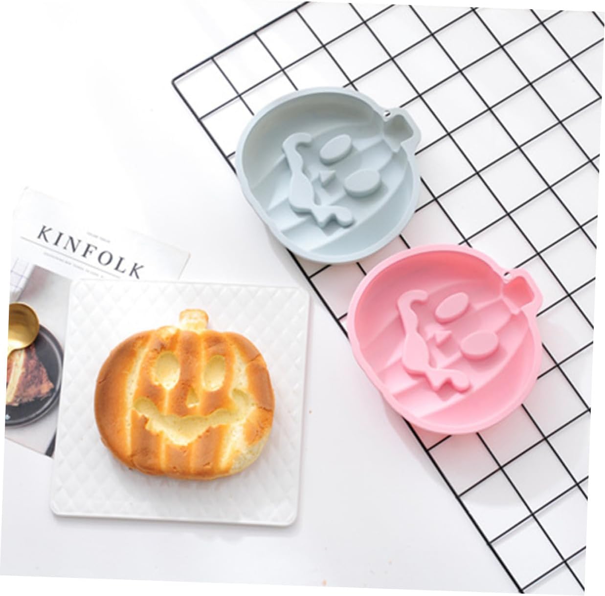 OSALADI 2pcs Halloween Pumpkin Silicone Cake Molds Baking Mold Set for Fondant and Mousse Desserts, Food-grade Silicone, Blue and Pink, Seasonal Baking Supplies for Fall and Random Color