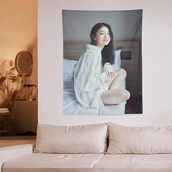 Amazon.co.jp: 出口夏希 写真集 水着 ポスタータペストリー