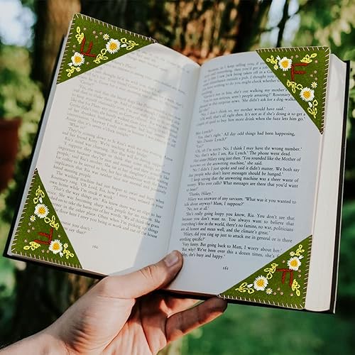 Miniatura 2 de Marcapáginas bordado a mano de 26 letras, lindo bordado de flores, triángulo de fieltro cosido a mano, para los amantes de la lectura, regalo (S,