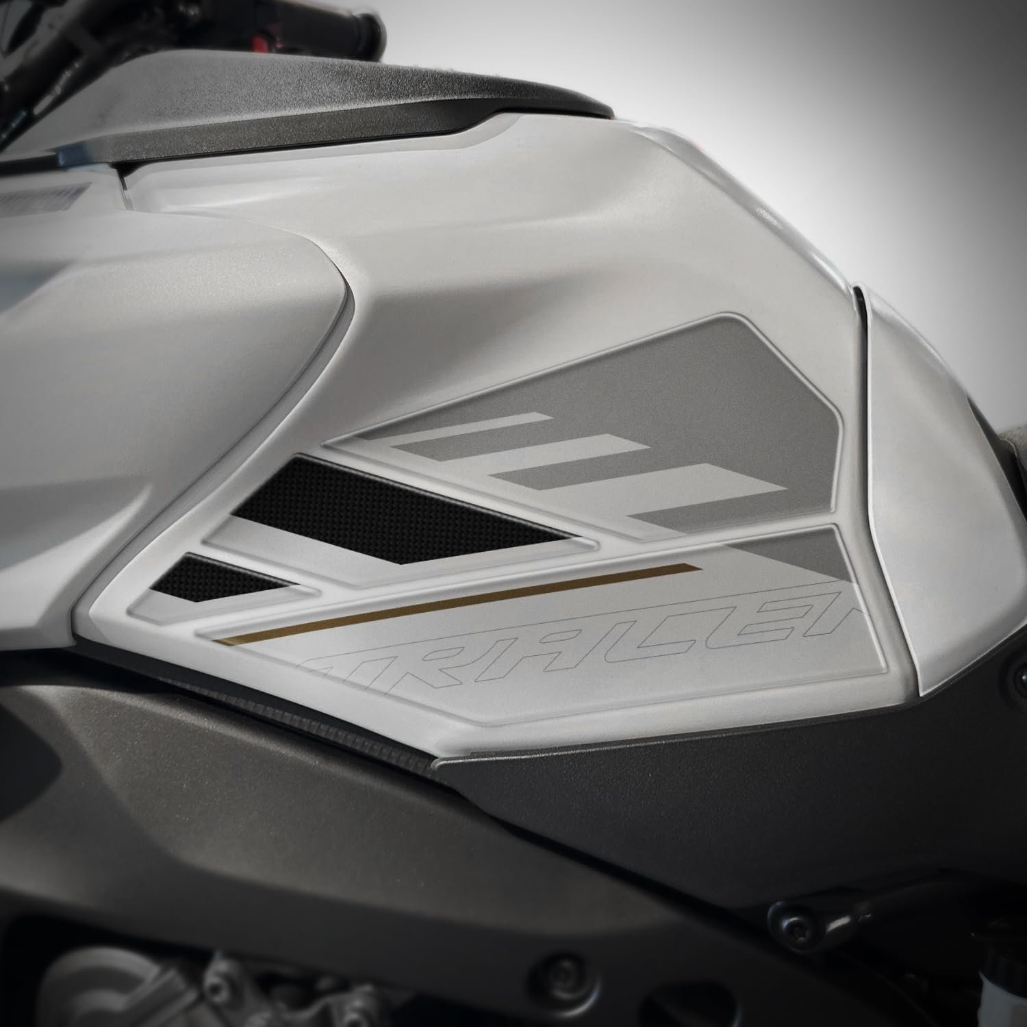 AZgraphishop Ochrona boczna z żywicy 3D na zbiornik, kompatybilna z motocyklem Yamaha Tracer 9 GT 2025 L-232 (Ceramic Ice)
