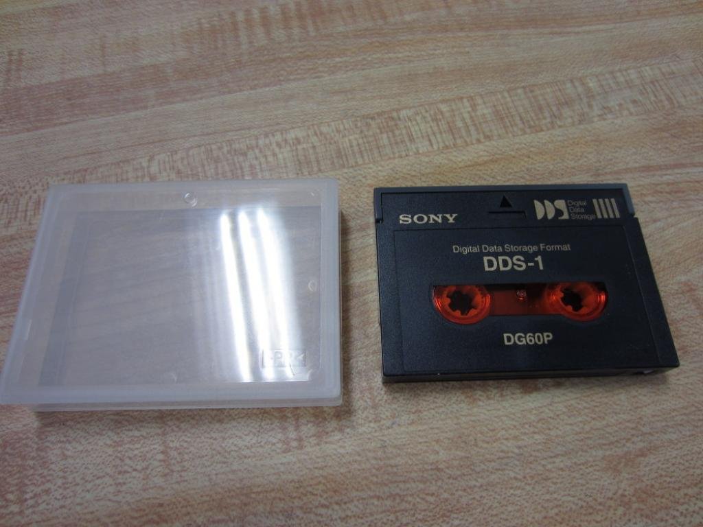 Amazon.com: Sony DG60P 4mm DDS-1 60m 1.3/2.6GB Data Tape Cartridge