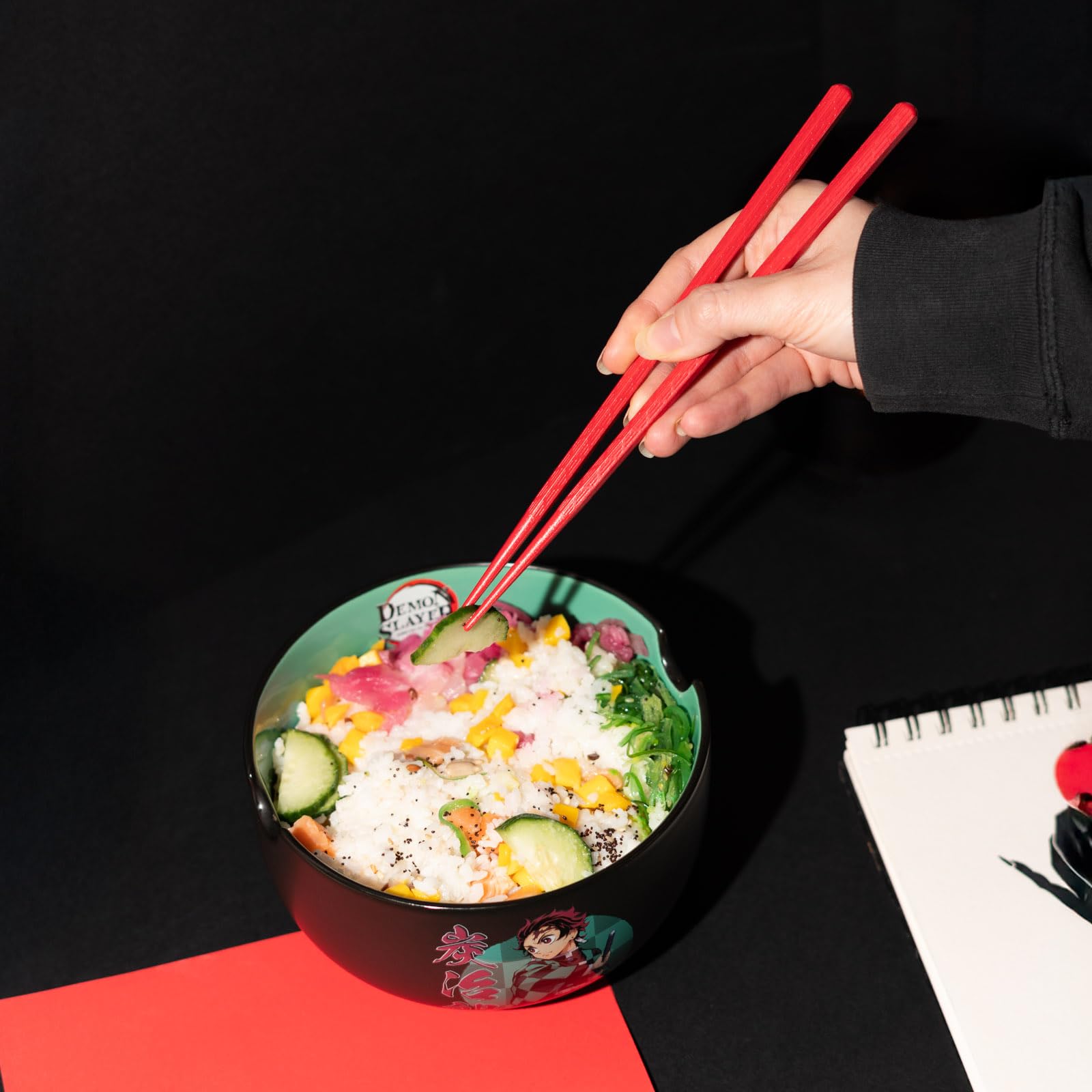 Grupo Erik Ciotola Ramen Demon Slayer - Ramen Bowl Kimetsu No Yaiba 900 ml, Ciotole Cucina Giapponese con Bacchette | Demon Slayer Gadget: Regalo Per fan