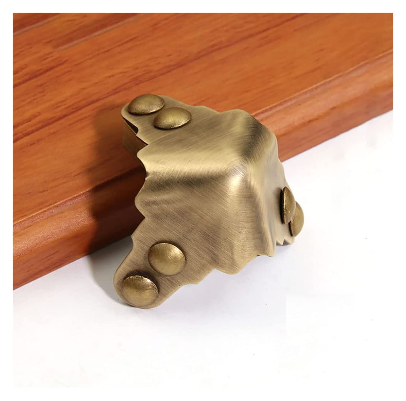 Paraspigoli, Angoli Decorativi for scatole in Bronzo Antico