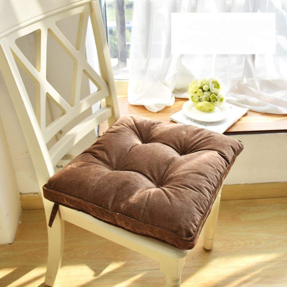 Coussin de siège tatami marron pour créer un coin détente au sol