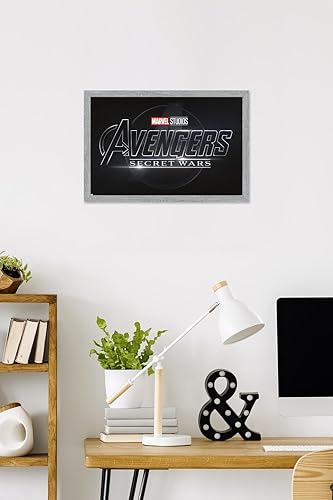 Vista 77 de Trends International Marvel Avengers: Secret Wars - Póster de pared con logotipo Versión enmarcada Barnwood