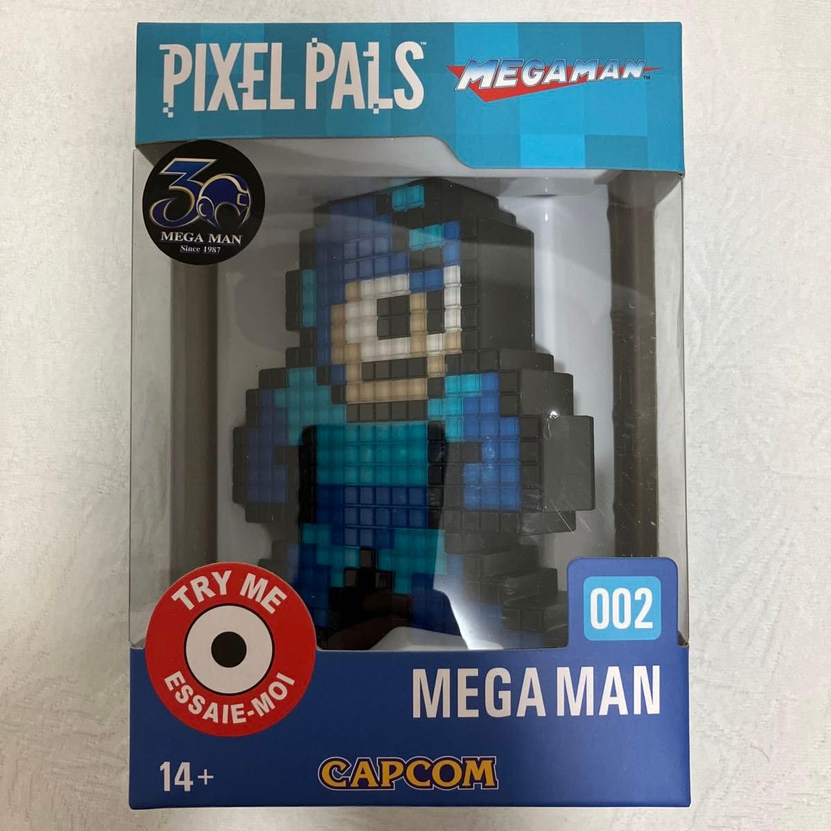Amazon.co.jp: PIXEL PALS ロックマン フィギュア LED : ホビー