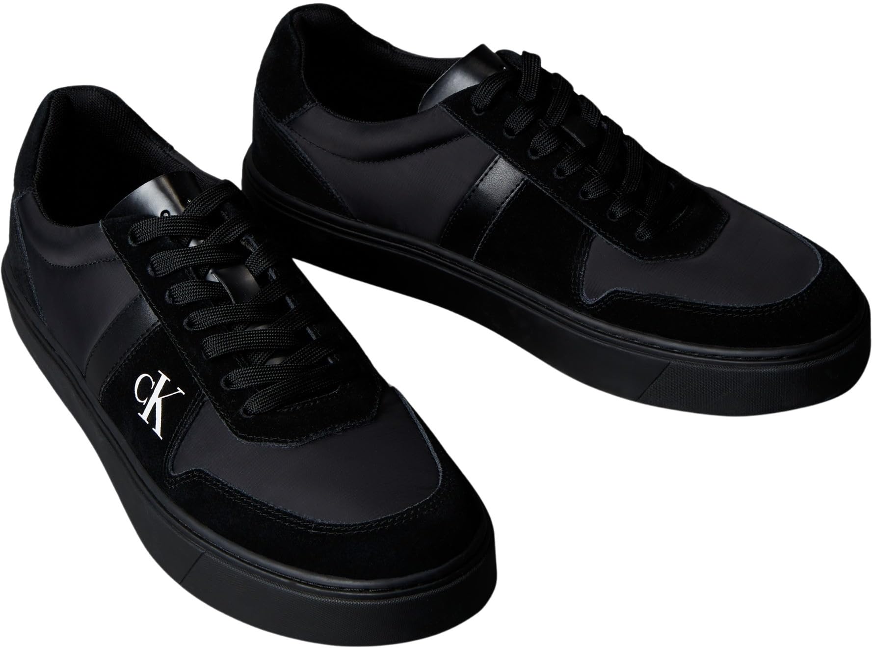 Calvin Klein Men's Classic Cups LACE Mix EMB Tongue YM0YM01395 Low Top, Black (Triple Black), 11