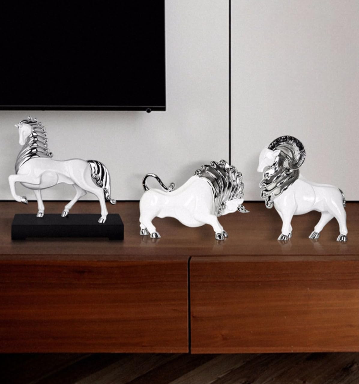 Zestaw figurek zwierząt z motywem europejskiego zodiaku, srebrna żywica koń, baran i byk, dekoracyjne rzeźby do dekoracji domu, wejścia lub biura (srebrne)