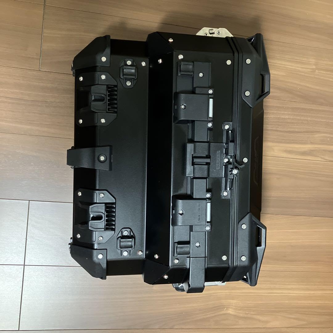 Amazon.co.jp: おまけ追加 品 Givi トレッカー アウトバックEvo33 