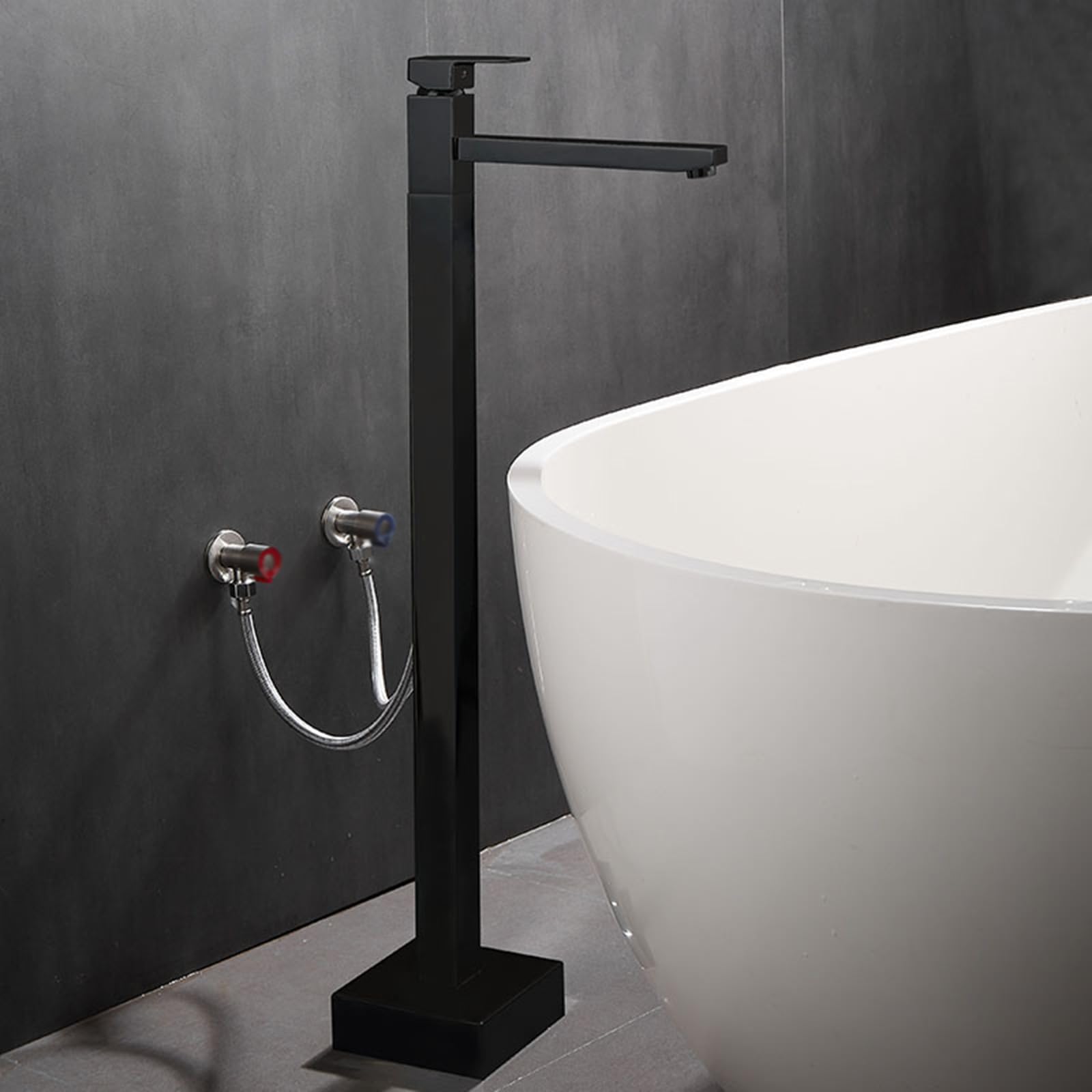 WOTZOV Floorstanding Bath Tap Hot And Cold Brass 360° Swivel Freestanding Bathtub Faucet, Silver，Black