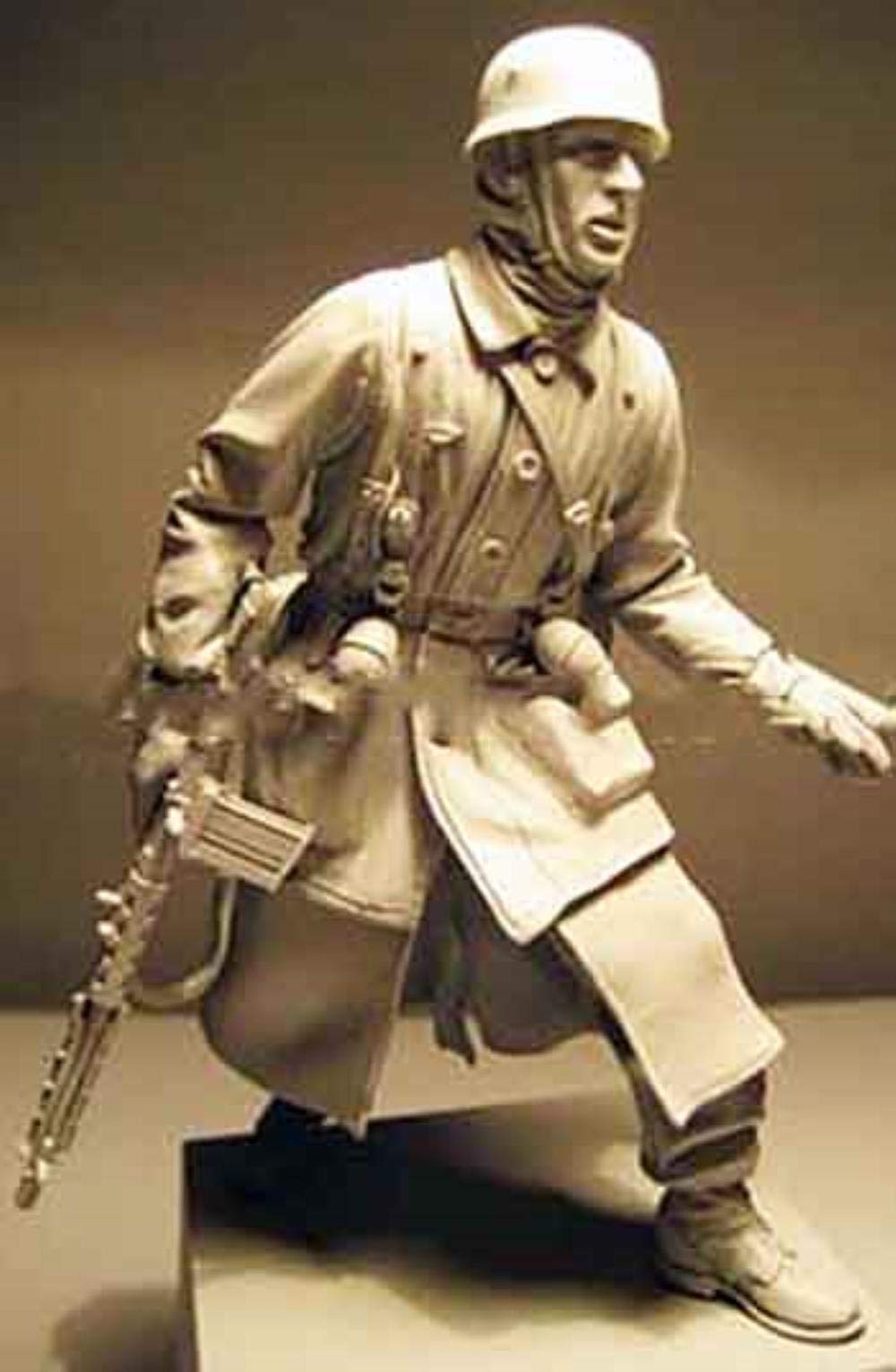 Figurine en résine 1/16 ancienne infanterie au combat en hiver à assembler