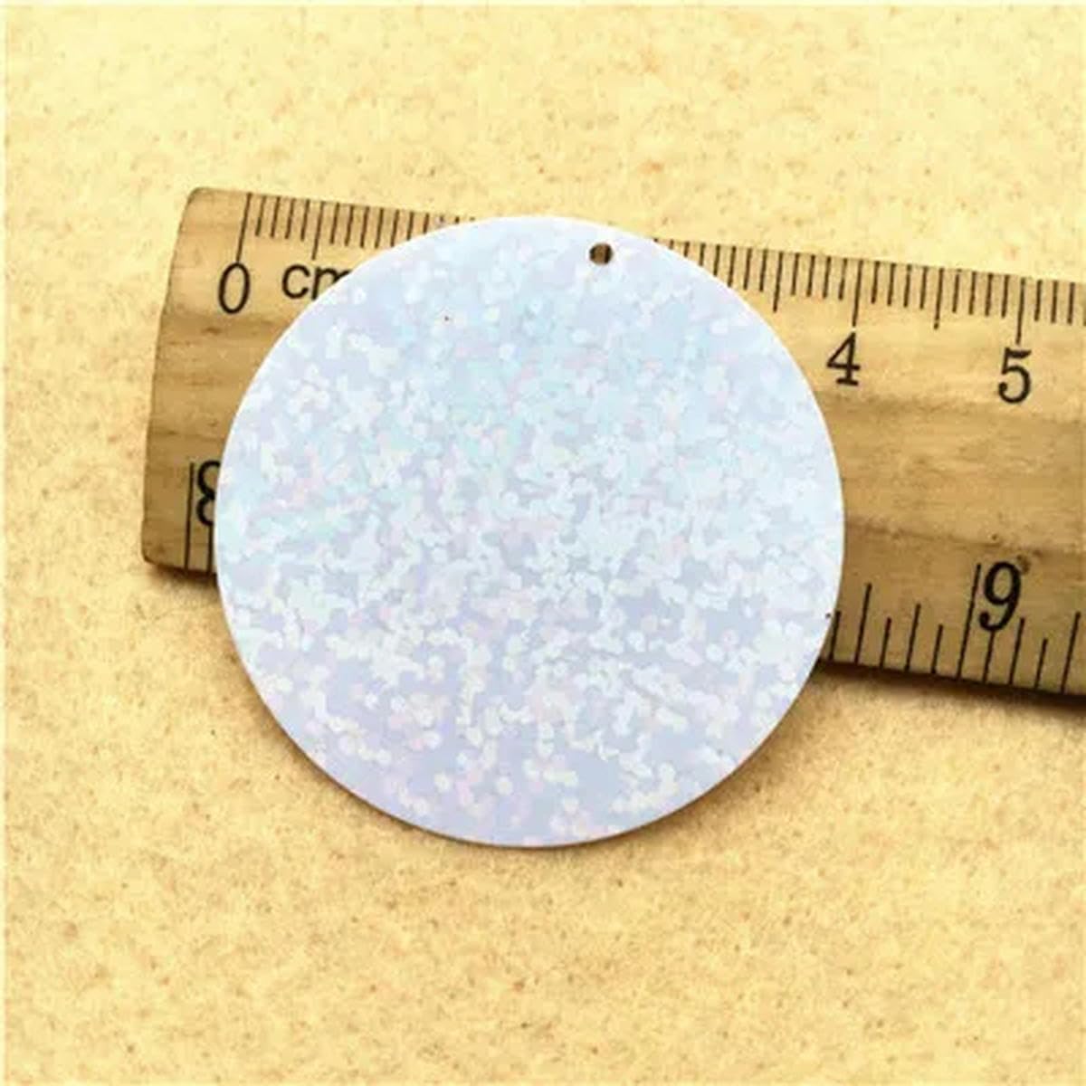 Cekiny do szycia, 100 szt. 3-5 cm białe okrągłe pierścienie z PVC w kształcie serca, materiał do szycia DIY z tkaniną (4 cm okrągły z 1 otworem)