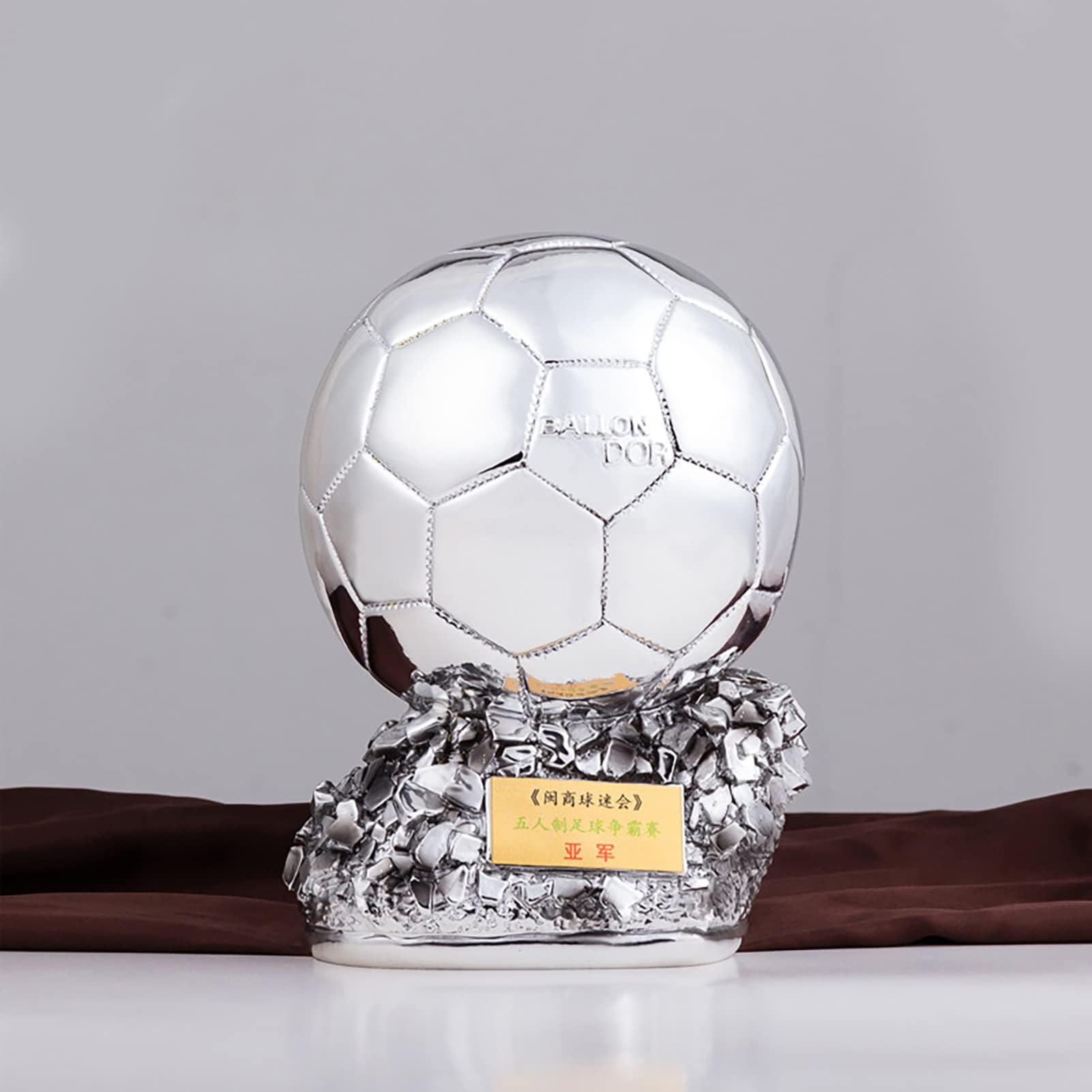 New Football Golden Ball Award Ballon d'Or Trophy World's Best Player MVP Shooter Soccer Fans Resin Craft Souvenir Home Decor Gifts