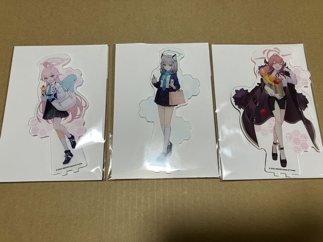 Amazon.co.jp: ブルアカ アニメイトカフェ アクリルスタンドセット