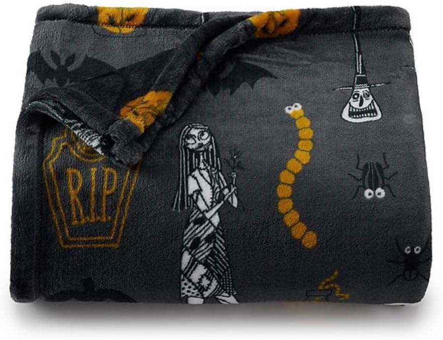 The Big One Throw Blanket Plush Super Soft Warm Cozy for Living Room 60 x 72 inches Oversized (Halloween Cartoon Family)